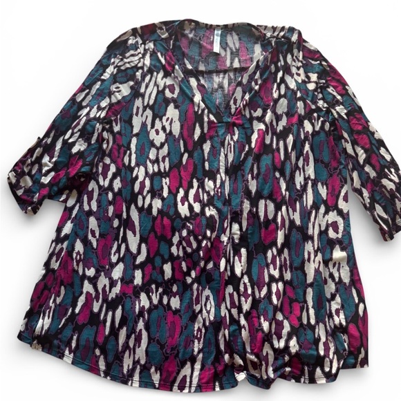 Dear Scarlett Tops - 2X Dear Scarlett super soft multi-color blouse